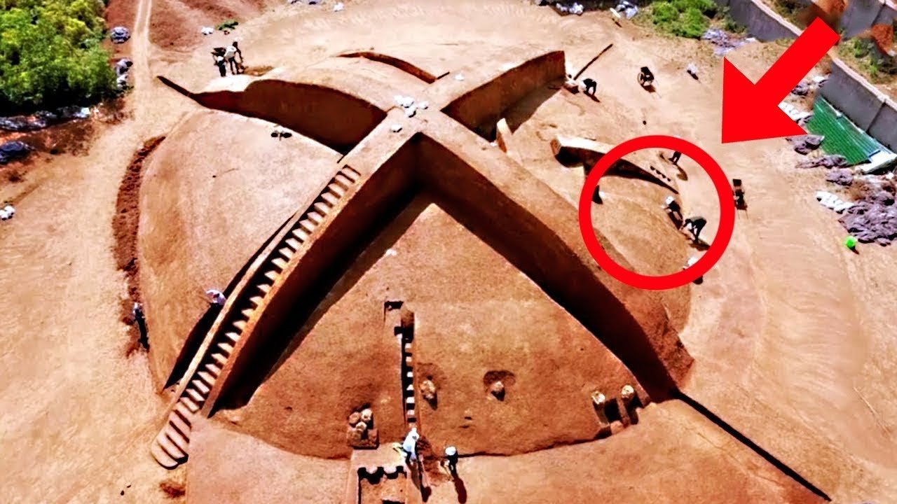 esta-tumba-em-forma-de-x-confunde-os-arqueologos-descobertas-incriveis