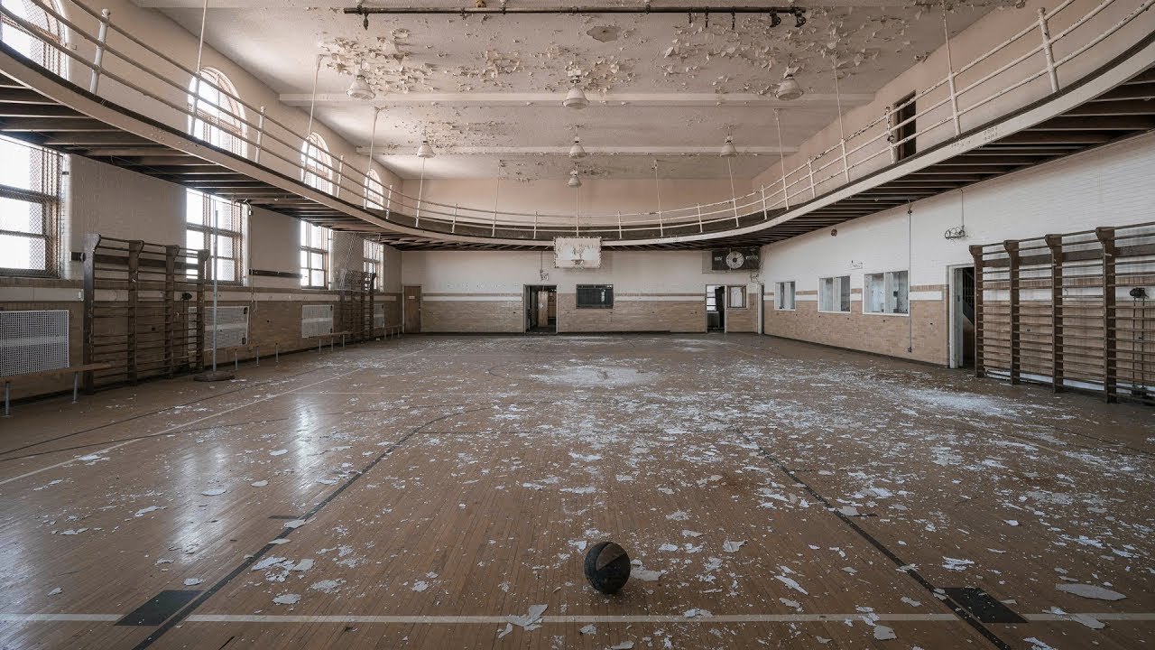 o-ymca-que-o-tempo-esqueceu-um-marco-abandonado-em-detroit