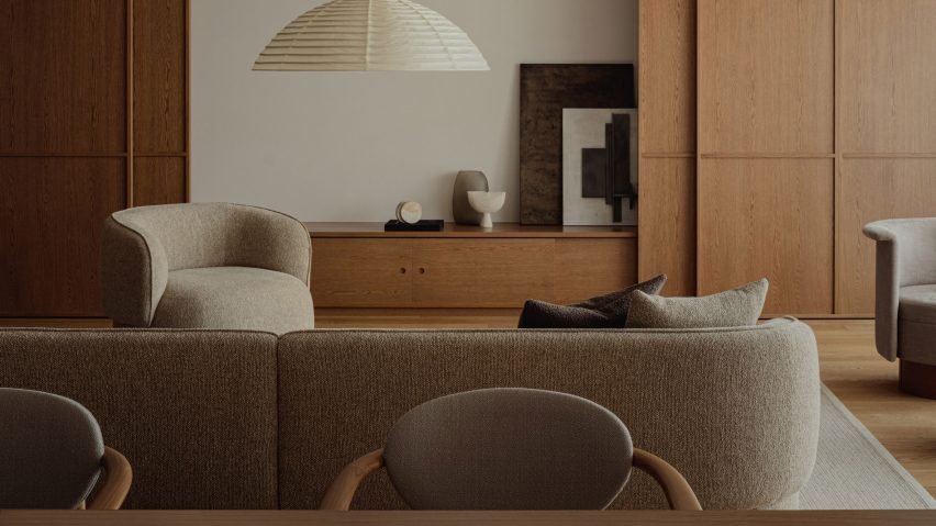 Azabu Hills Residence in Tokyo designed by Karimoku Case, featuring serene interiors made from local zelkova wood.