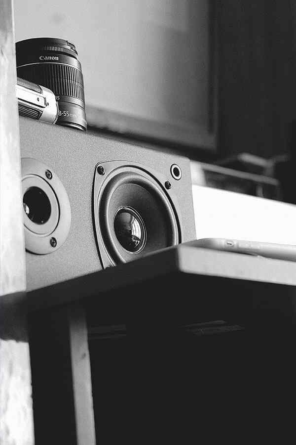 speaker4